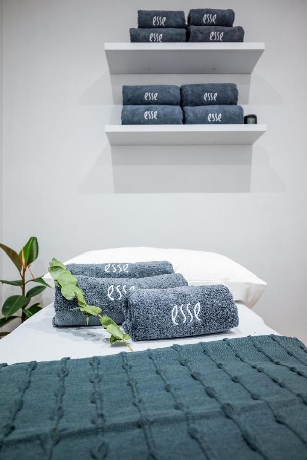 Hout & About Guest House เฮาต์เบย์ ภายนอก รูปภาพ