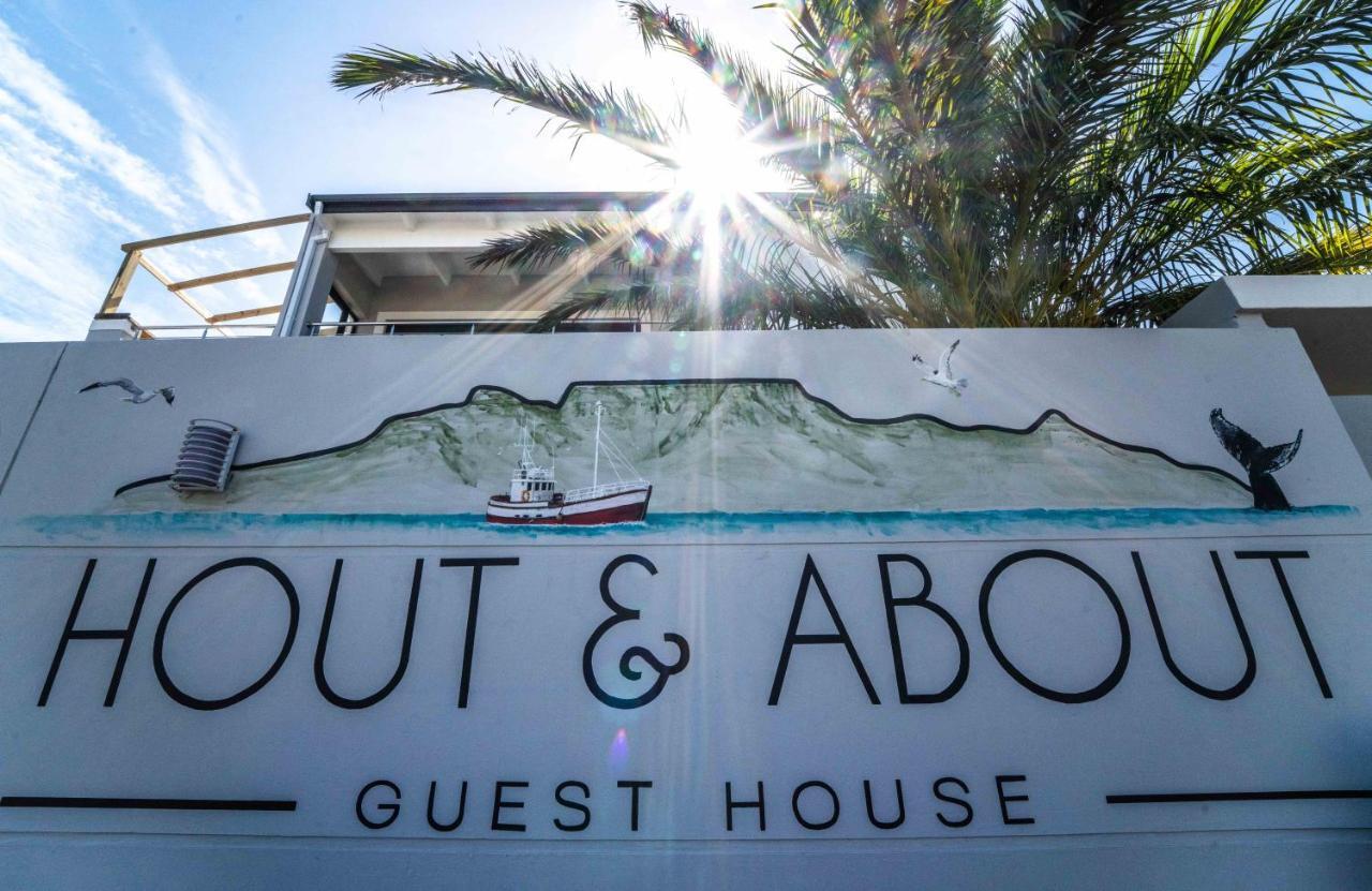 Hout & About Guest House เฮาต์เบย์ ภายนอก รูปภาพ
